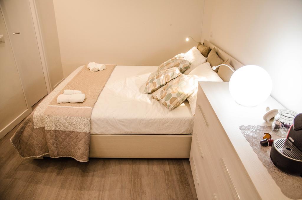 Apartament Madonna Dei Monti Rzym Zewnętrze zdjęcie